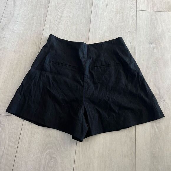 Vince Pleat Front Shorts In Black Linen Blend Size 8 Side Button - Picture 6 of 8